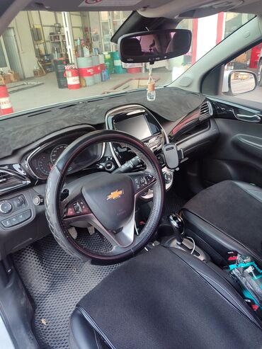 авто расрочку бишкек: Chevrolet Spark: 2017 г., 1 л, Вариатор, Бензин, Хетчбек
