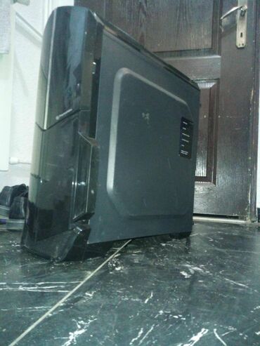 Desktop računari i radne stanice: Gejmer A10 Apy Jaka Gejming Mašina-Cinii mi se da je fabricki GEJMER — 13