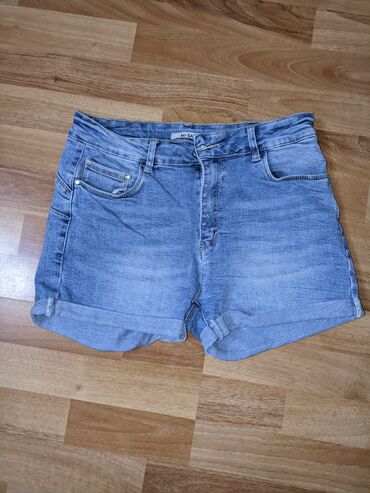 novi pazar farmerke: M (EU 38), L (EU 40), Jeans, color - Light blue, Single-colored
