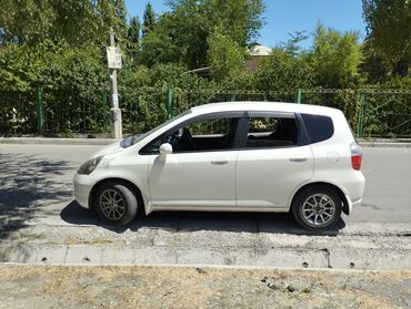 армянский учет: Honda Fit: 2003 г., 1.3 л, Вариатор, Бензин, Хетчбек