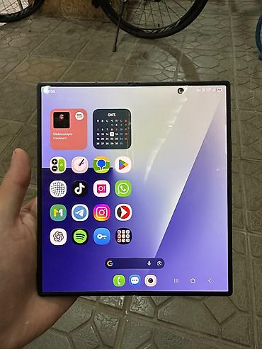 redmi 3a: Samsung Galaxy Z Fold 7, Б/у, 256 ГБ, цвет - Черный, 2 SIM — 7