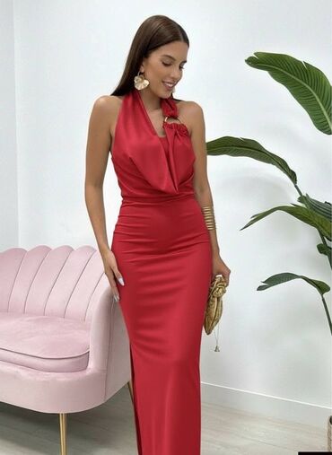 Haljine: Elegantna duga haljina od satena - Model: duga, uska silueta sa — 2