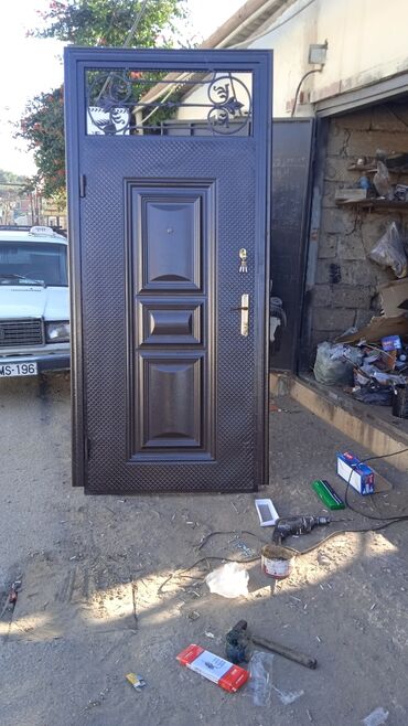 Qapıların təmiri: Qapıların təmiri — 11