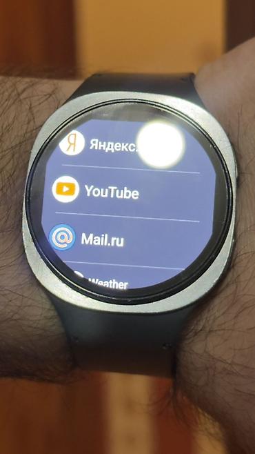 galaxy watch: Galaxy watch 8 (2026) Ağıllı saat – dairəvi ekranlı, qara silikon — 2