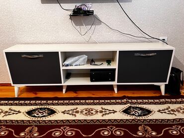 деталировка мебели: Düz TV altlığı, Polkalı, Laminat
