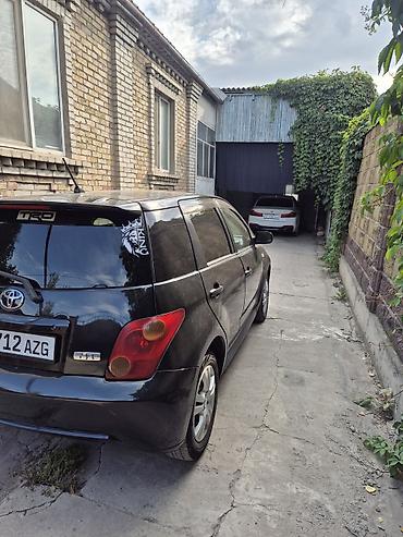 кузов 220: Toyota Ist: 2004 г., 1.5 л, Автомат, Бензин, Хэтчбэк — 3
