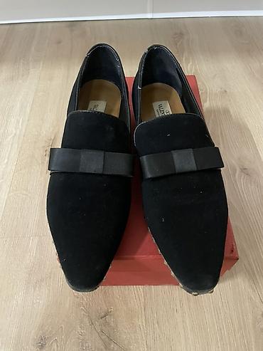 Лоферлер: Лоферлер, 37, Valentino, Колдонулган, түсү - Кара, Өзү алып кетүү — 1