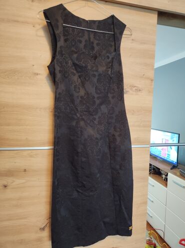 končane haljine: Tiffany crna haljinica,veličina S,NOVO. Stanje perfektno bez ikakvog