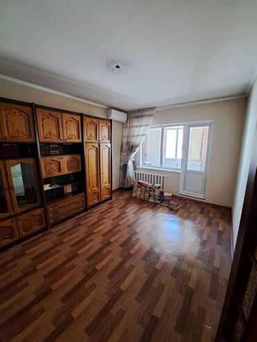 однокомнатная квартира джал в Кыргызстан | Продажа квартир: 4 комнаты, 75 м², 106 серия, 6 этаж, Старый ремонт, Центральное отопление