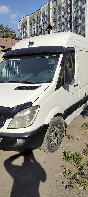 210 cdi: Легкий грузовик, Mercedes-Benz, Стандарт, 2 т, Б/у — 1