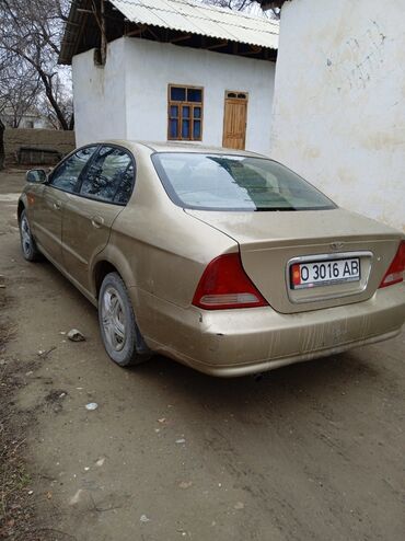 Daewoo: Daewoo Magnus: 2000 г., 2 л, Механика, Бензин