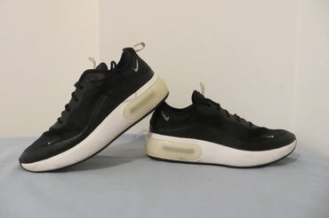 snegarice bele: Nike, 40.5, color - Black