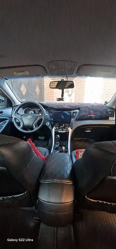 Hyundai: Hyundai Sonata: 2 l | 2011 il Sedan — 13