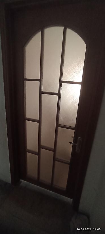 taxta qutular: Müasir dizaynlı şüşəli interyer qapısı - Material: ağac karkas — 2