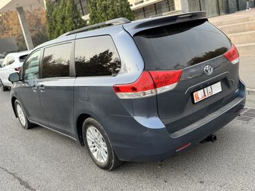 минивэн тойота 7 мест левый руль: Toyota Sienna: 2010 г., 3.5 л, Автомат, Бензин, Минивэн