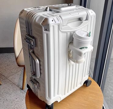 Чемоданы: Продаю чемоданы на любой вкус и цвет. Хорошие цены. Есть все размеры at lalafo.kg — 16 Чемоданы: Продаю чемоданы на любой вкус и цвет. Хорошие цены. Есть все размеры — 16