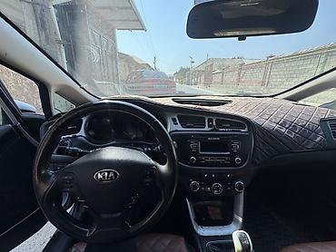 кia sorento: Kia Ceed: 2014 г., 1.6 л, Механика, Бензин, Универсал — 8