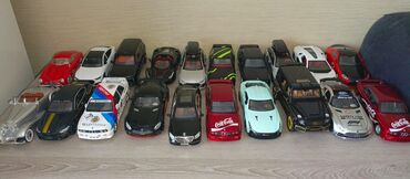 Avtomobil modelləri: Kolleksiya üçün model avtomobillər. Hər biri 15 AZN. Ünvan Yeni — 4