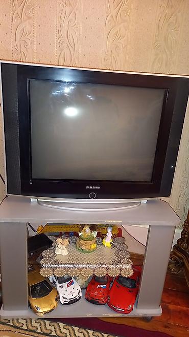 internet televizor: Samsung kineskop televizor və TV stolik dəsti. Xüsusiyyətlər: - — 1