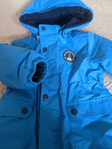 одежда для гор: Куртка в хорошем состоянии размер 92, подойдёт от 1 года до 3 лет