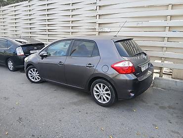 Toyota: Toyota Auris hatchback Xüsusiyyətlər: - Kuzov: 5 qapılı hatchback — 13