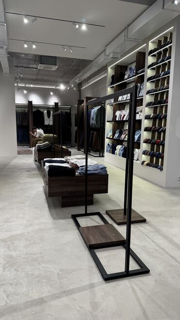 Витрины: 🔹 Изготовление Торговых Островков и Рекламных Конструкций под Ключ 🔹 📍 — 7