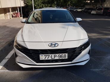 Hyundai: Hyundai Elantra: 2 l | 2022 il Sedan — 11
