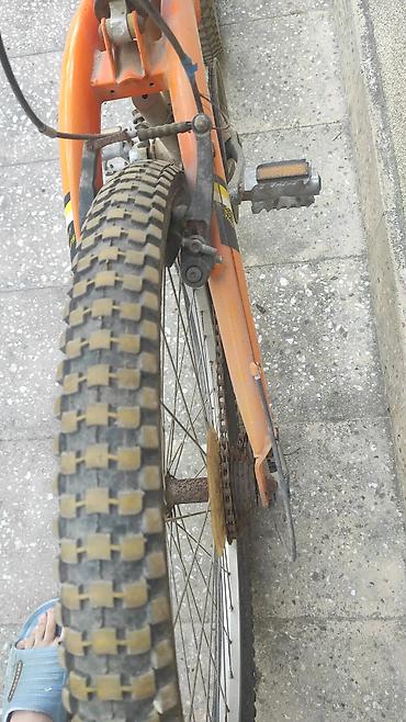 Velosipedlər: Salam, cox dozumlu ve möhkem velosipeddir. Amartizatorludur. 4 ildir — 5