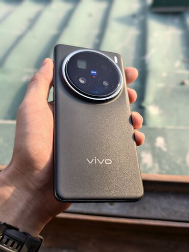 телефон игровой: Vivo X200 Pro, Б/у, 256 ГБ, цвет - Черный, 2 SIM