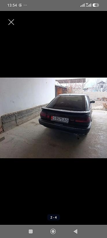 Унаа: Toyota Corolla: 1990 г., 1.3 л, Кол менен иштөөчү, Бензин, Лифтбек — 3