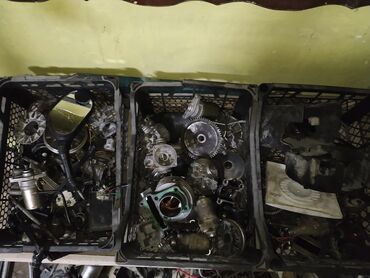 Motor üçün digər detallar: Moped üçün ehtiyat hissələri paketi Təsvir: - Arxa təkər komplekti — 4