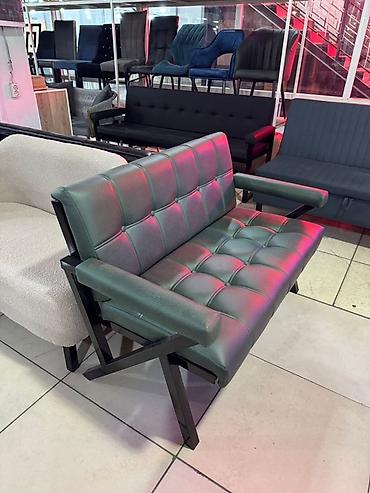 Ремонт, реставрация мебели: Перетяжка мягкой мебели Профессиональная перетяжка и обновление: - — 7