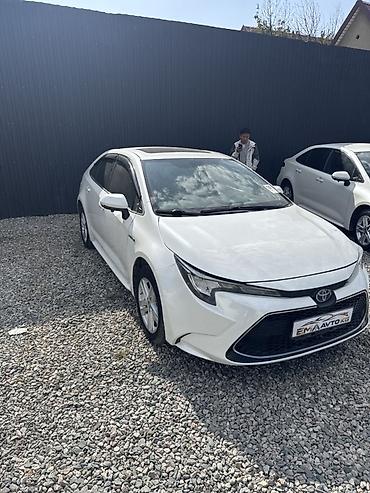 Toyota: Toyota Corolla: 2019 г., 1.8 л, Вариатор, Гибрид, Седан — 1