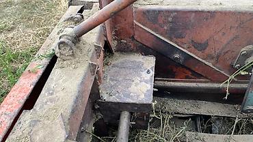 Тюковые пресс-подборщики: Пресс-подборщик тюковый прицепной + трактор-поезд МТЗ (на фото в — 7