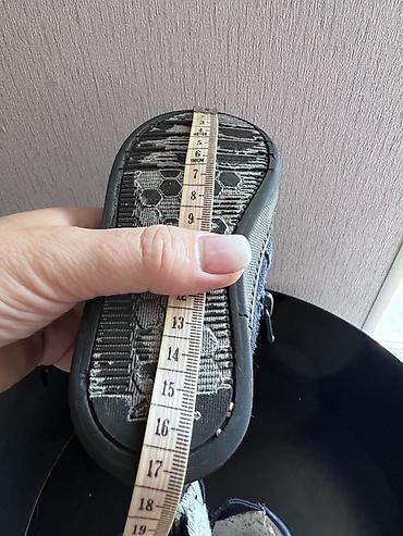 23: Детские зимние ботинки Clarks, темно‑синие, на меху.э Забирать в 12 — 6