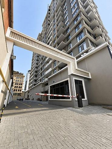 Аренда квартир: İcarəyə verilir 3 otaqlı yeni tikili 90 m², Nərimanov r. Kateqoriya — 5