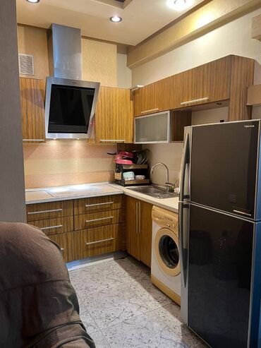 Uzunmüddətli kirayə mənzillər: 28 MAY metrosunun yaxınlığında 18 mertebeli binanın 7-ci — 4