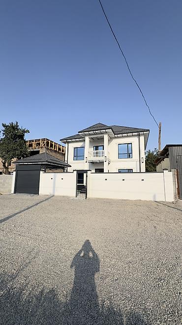 Үйлөр: 🏡 АК-ОРГО КОНУШУНДА 2 КАБАТТУУ ҮЙ САТЫЛАТ! 📍 Жайгашкан жери: Ак-Орго — 1