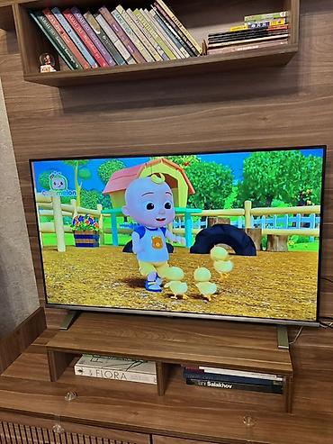 işlənmiş laminat: İşlənmiş, Düz TV altlığı, Polkalı, Laminat — 3