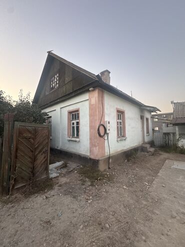 токмок долгосрочная квартира: 3 бөлмө, Менчик ээси, Чогуу жашоосу жок, Эмерексиз