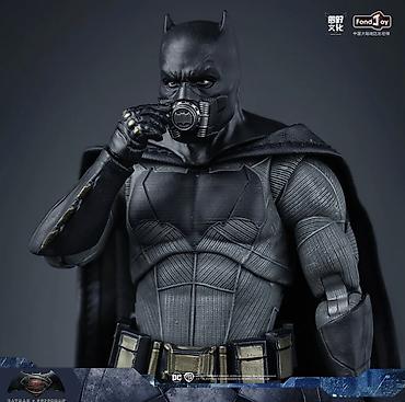 Игрушки: Продаю оригинальные экшн фигурки Бэтмена Бена Аффлека от Fondjoy Есть — 10