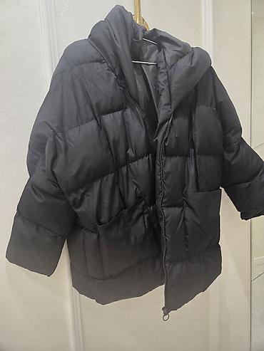 qara kurtkalar: Qara rəngli qışlıq puf şişmə gödəkçə - Model: qısa kəsimli, oversize — 1