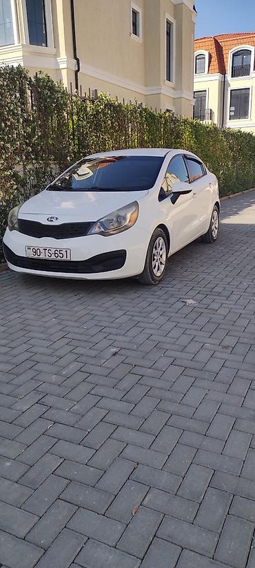 klas 6: Kia Rio: 1.6 l | 2014 il Sedan — 5