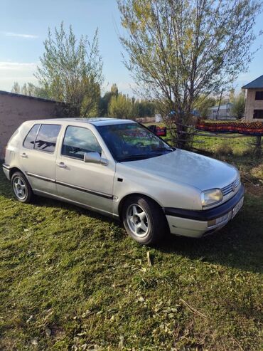 мицубиси спец стар: Volkswagen Golf: 1992 г., 1.8 л, Механика, Бензин