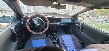 bud e9: Opel Vectra: 2002 г., 1.8 л, Механика, Бензин, Лифтбек — 7
