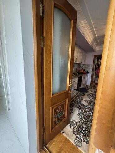 Otaq qapıları: Aynasultanovada verqiilə üzbəüz 9/9 tam təmirli 4-otaq ev satılır .Bu -da lalafo.az — 3 Otaq qapıları: Aynasultanovada verqiilə üzbəüz 9/9 tam təmirli 4-otaq ev satılır .Bu — 3