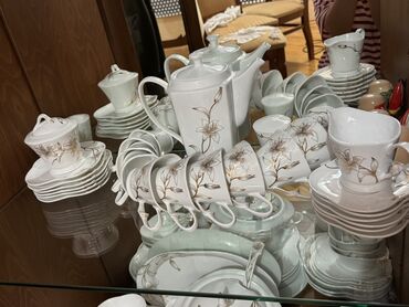 elle çekilmiş şekiller: Təcili satılır.əla vəzyətdədir.Porcelain yemək və çay servisi dəsti -