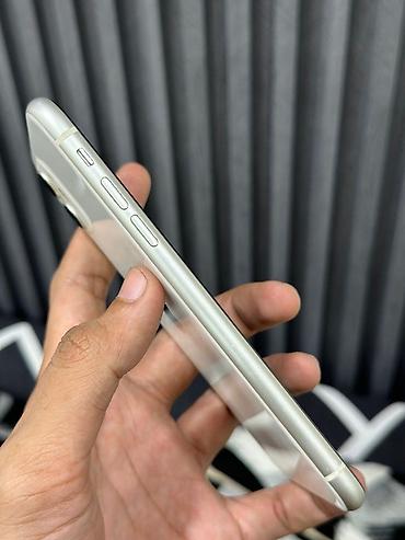 balaca iphone: IPhone 11, 128 GB, Ağ, Zəmanət, Simsiz şarj, Face ID — 3