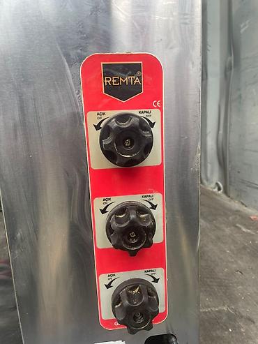 Фастфуд: *Продам готовый бизнес-комплект для кафе/шаурмы: оборудование и мебель — 3