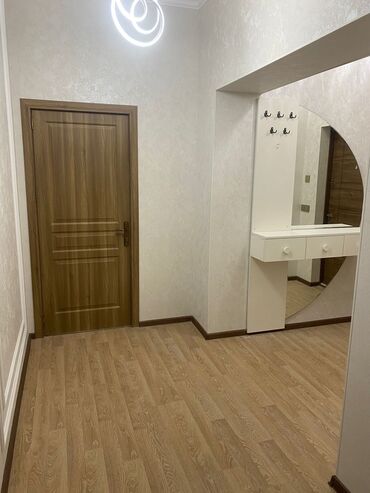 азербайджан недвижимость продажа: 3 otaqlı, Yeni tikili, m. 28 may, 80 kv. m